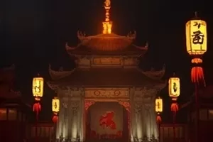 《斜阳旧事》窗边斜阳与旧相册剧照